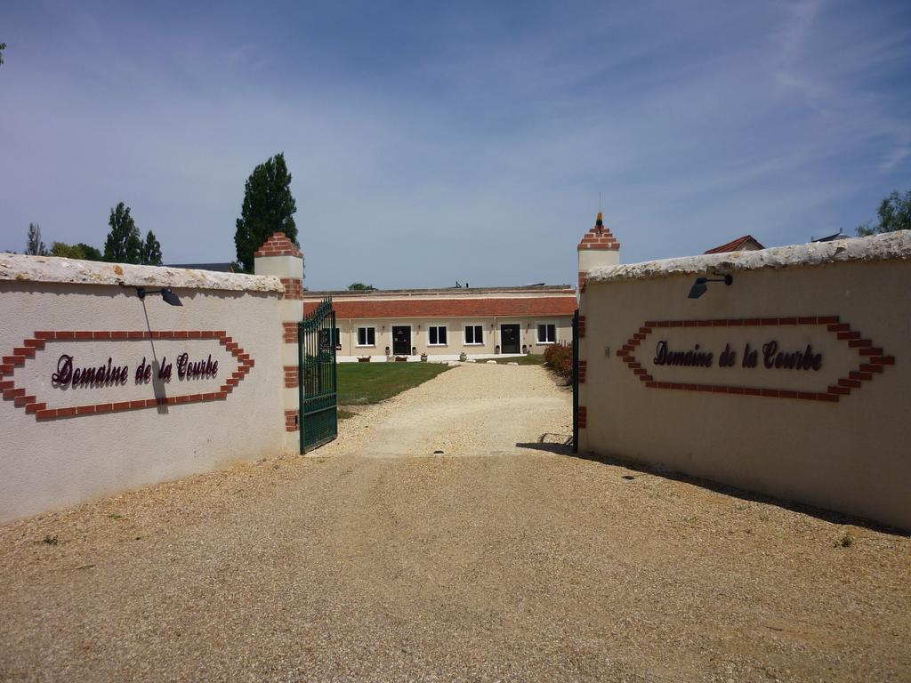 فندق Domaine De La Courbe Le Lude المظهر الخارجي الصورة