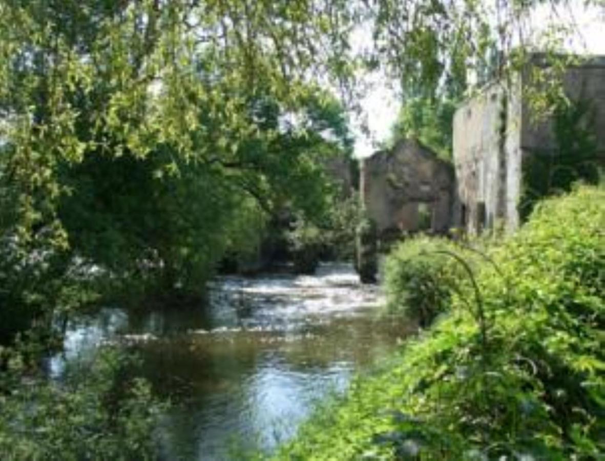 فندق Domaine De La Courbe Le Lude المظهر الخارجي الصورة