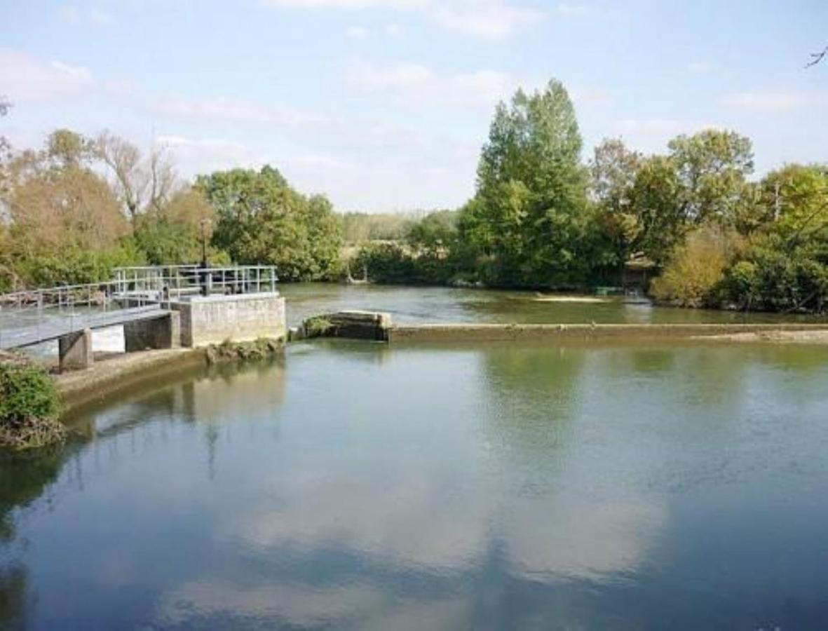 فندق Domaine De La Courbe Le Lude المظهر الخارجي الصورة